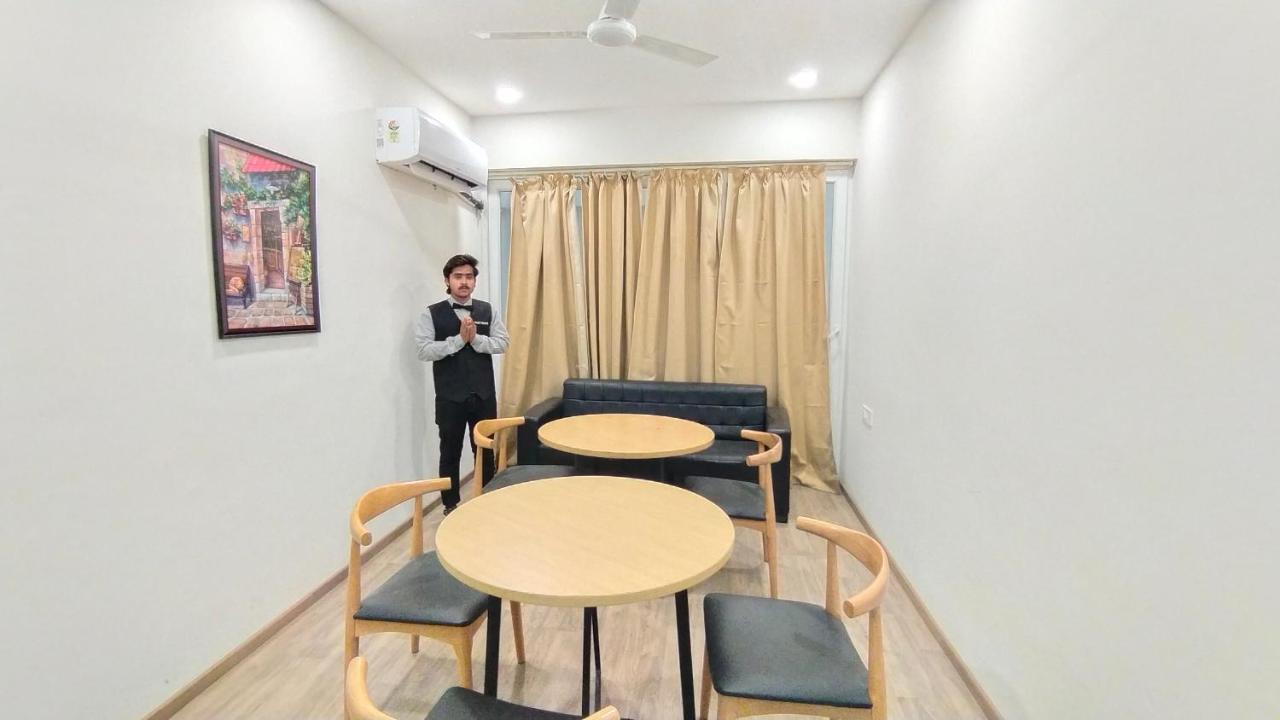 Saltstayz Sector 52 - Ardee City Mall Gurgaon Extérieur photo