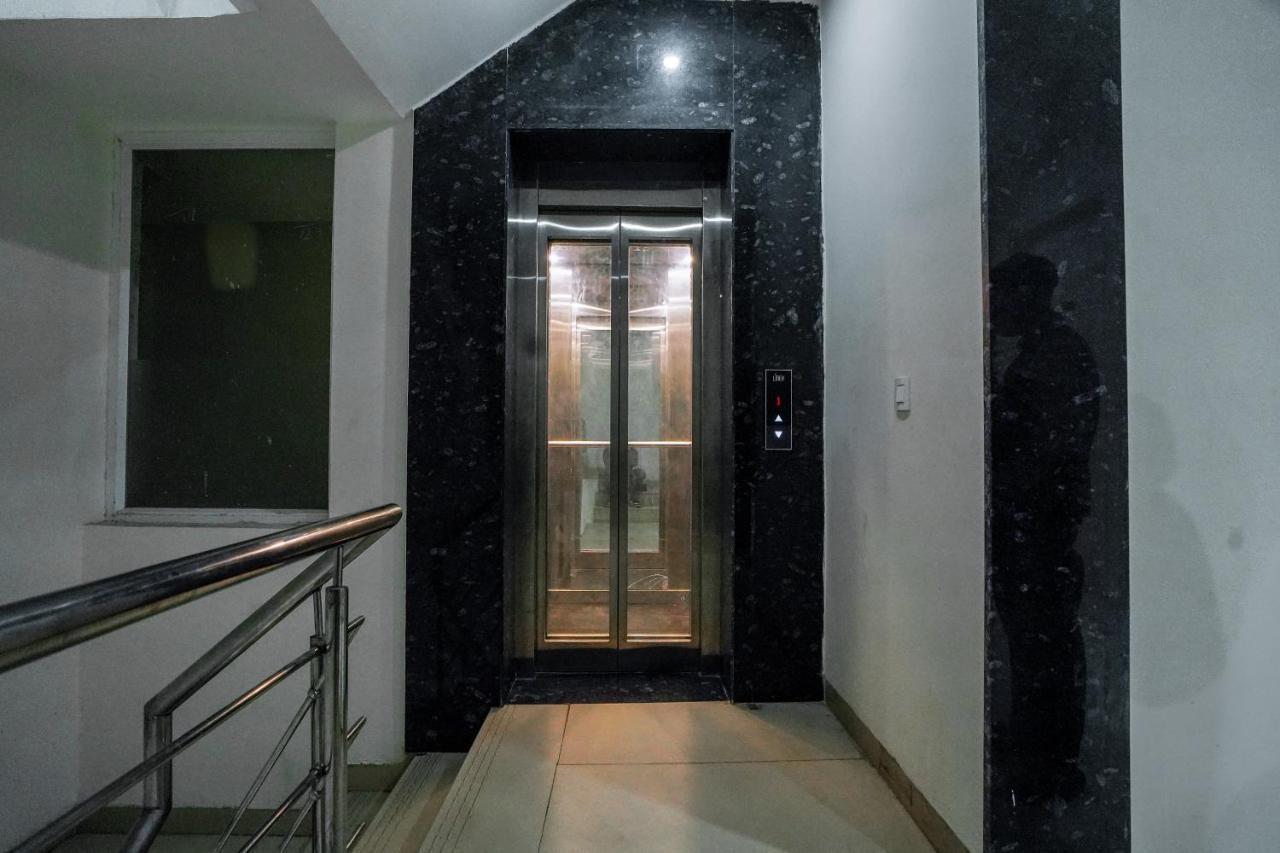 Saltstayz Sector 52 - Ardee City Mall Gurgaon Extérieur photo